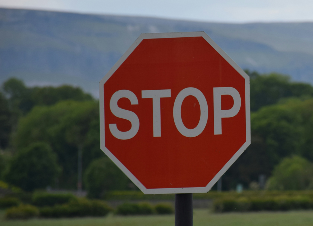 Stoppschild - Foto von Sibeesh Venu